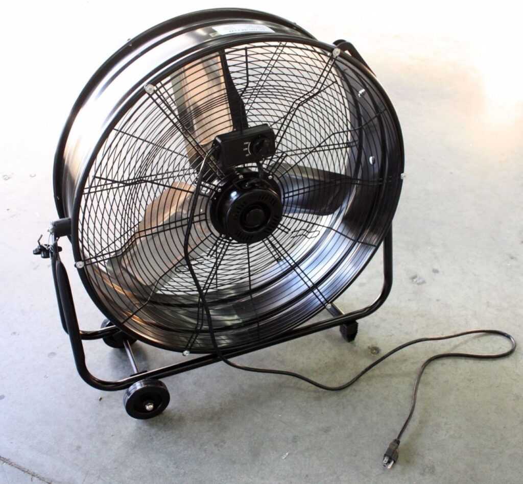 Blower fan for garage